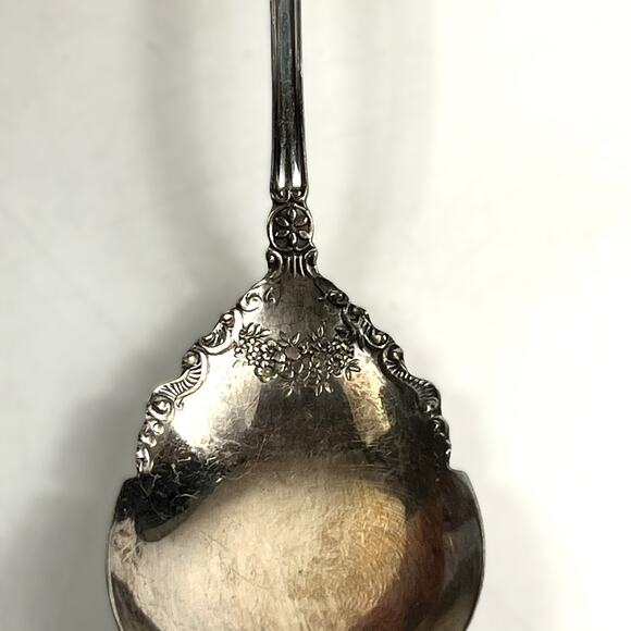 Antique Wm. Rogers & Son 'Melrose' 1898 Silver-Plated Table Dessert Spoon Ornate - Picture 3 of 4